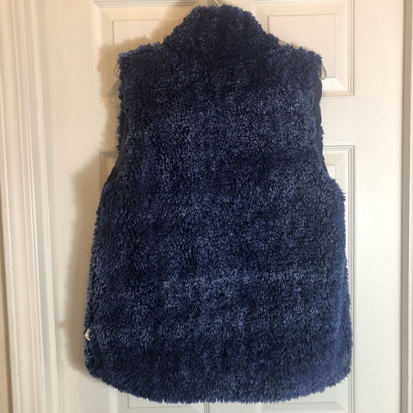 Simply Southern Sherpa Fully Lined Vest  Size XL - Picture 2 of 10